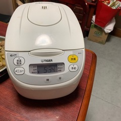 炊飯器の画像