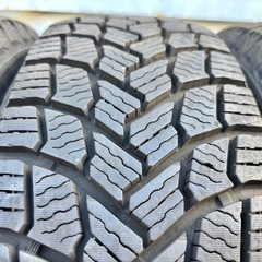 バリ山ミシュランスタッドレスタイヤ　４本セット　175/70R14 アクア　ヴィッツの画像