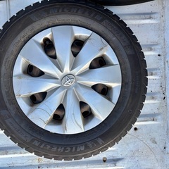 バリ山ミシュランスタッドレスタイヤ　４本セット　175/70R14 アクア　ヴィッツの画像