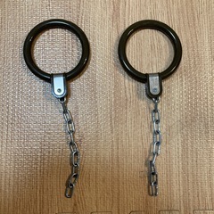 室内折りたたみ鉄棒、吊り輪、ブランコの遊具の画像