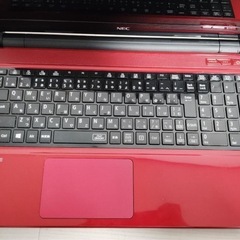 ★情熱の赤★NEC LAVIE ノートパソコン Windows 11の画像