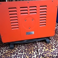 レトロな電気ストーブの画像