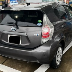 アクア　11.8万キロ　車検12月25日まで　乗って帰れますの画像