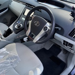 プリウス３０　S LEDエディション　6.9万キロ　車検令和8年8月までの画像