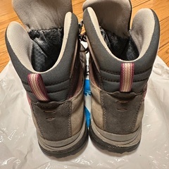 ASOLO 登山靴 ハイカット グレー　24cmの画像