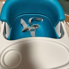 ingenuity ベビーチェア　　の画像