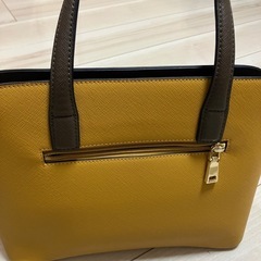 LIP SERVICEバックの画像