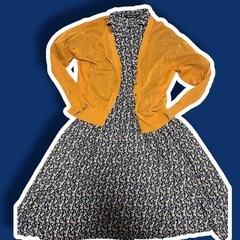 ネイビー花柄ワンピース＋オレンジカーディガン セットの画像