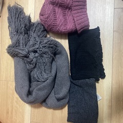 マフラー ストール ショール ネックウォーマー ニット帽の画像