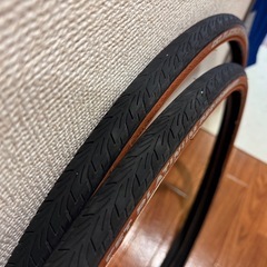ほぼ新品！700x28c タイヤ　チューブ　セットの画像