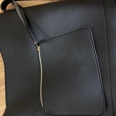 ショルダーバッグ黒の画像