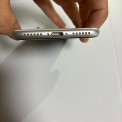 格安！超美品！早い者勝ち！iPhone SE 第二世代128GBの画像