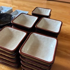 最大62個！定食の漬物や醤油入れにもちょうど良い小鉢！の画像