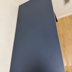 IKEA机 120cm x 60cm、 高さ70cmの画像
