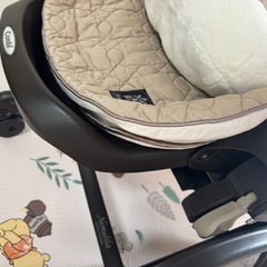 コンビ電動ハイローチェアの画像