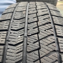 SALE！スタッドレスタイヤ4本 225/60R17 99Q ブリヂストンBS ブリザックVRX2 倉庫保管 ゴム質良好の画像