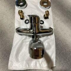 開封のみ　新品、未使用品　シングルレバー混合水栓の画像