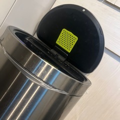 センサーゴミ箱　シルバー大きめの画像