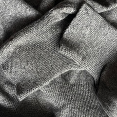 カシミア　男性用　Vネックニットセーター グレー 長袖の画像