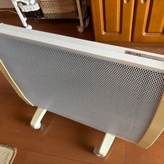 遠赤外線パネルヒーターの画像