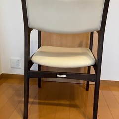 カリモク60 ダイニングチェア の画像