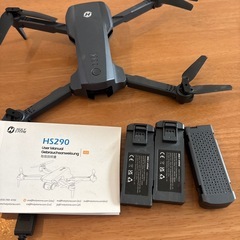 カメラ付きのドローン  H S 290　の画像