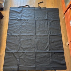 車用防水カバーとシート　合計4点の画像