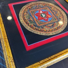 チベット手描き曼荼羅仏画　額装品　赤の画像
