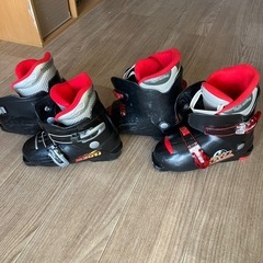 スキーブーツ　2足　２０センチくらいの画像