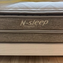 ニトリダブルベッドセットの画像