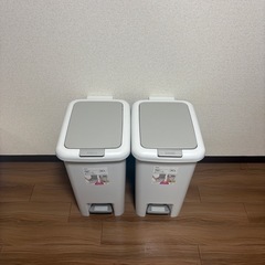 30L ゴミ箱　２つの画像