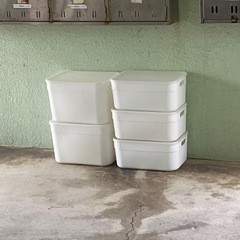 収納ボックスの画像