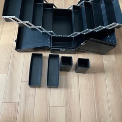 シュウ　ウエムラ　特大メイクボックスの画像