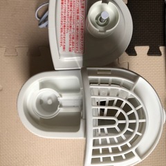 アイリスオーヤマ　加熱式　加湿器　アロマの画像