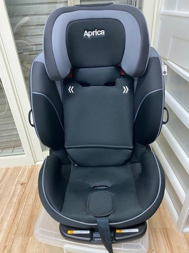 Aprica FormFit チャイルドシート