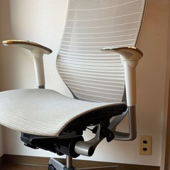 【交渉中
】okamura (オカムラ)バロンチェア　肘付ハイバックチェアの画像