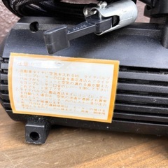 ミニ エアーコンプレッサー シガーソケット専用の画像