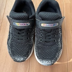 瞬足　18cm EEEの画像