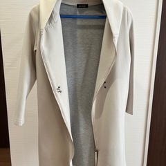 アビオン　レディースコート(フード付き)の画像