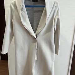 アビオン　レディースコート(フード付き)の画像