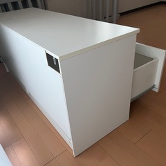 テレビボードの画像