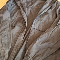 メンズ　ジャンパー　黒　フード付き　Mサイズの画像