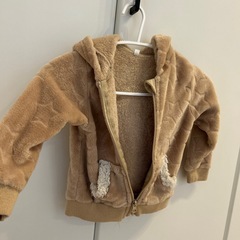 軽くてふわふわくま耳パーカーの画像