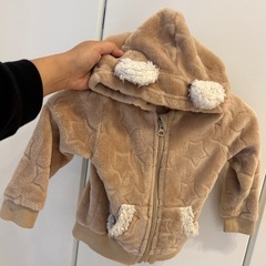 軽くてふわふわくま耳パーカーの画像