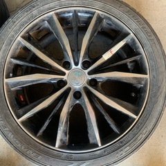 ウェッズ レオニス タイヤの画像