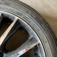 ウェッズ レオニス タイヤの画像