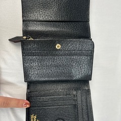 vivienneの三つ折り財布の画像