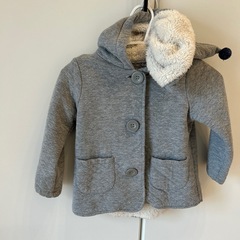 1つ400ワンポイントおしゃれパーカー100の画像