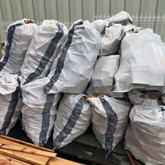 【期間限定無料】無料　薪　キャンプ　焚火　無垢 木材　端材　【引取限定】の画像