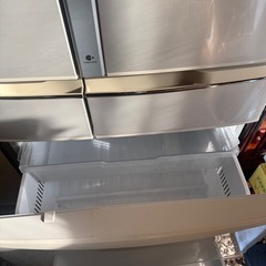 2011年 Panasonic 冷凍冷蔵庫 NR-F505T-N（501L）の画像